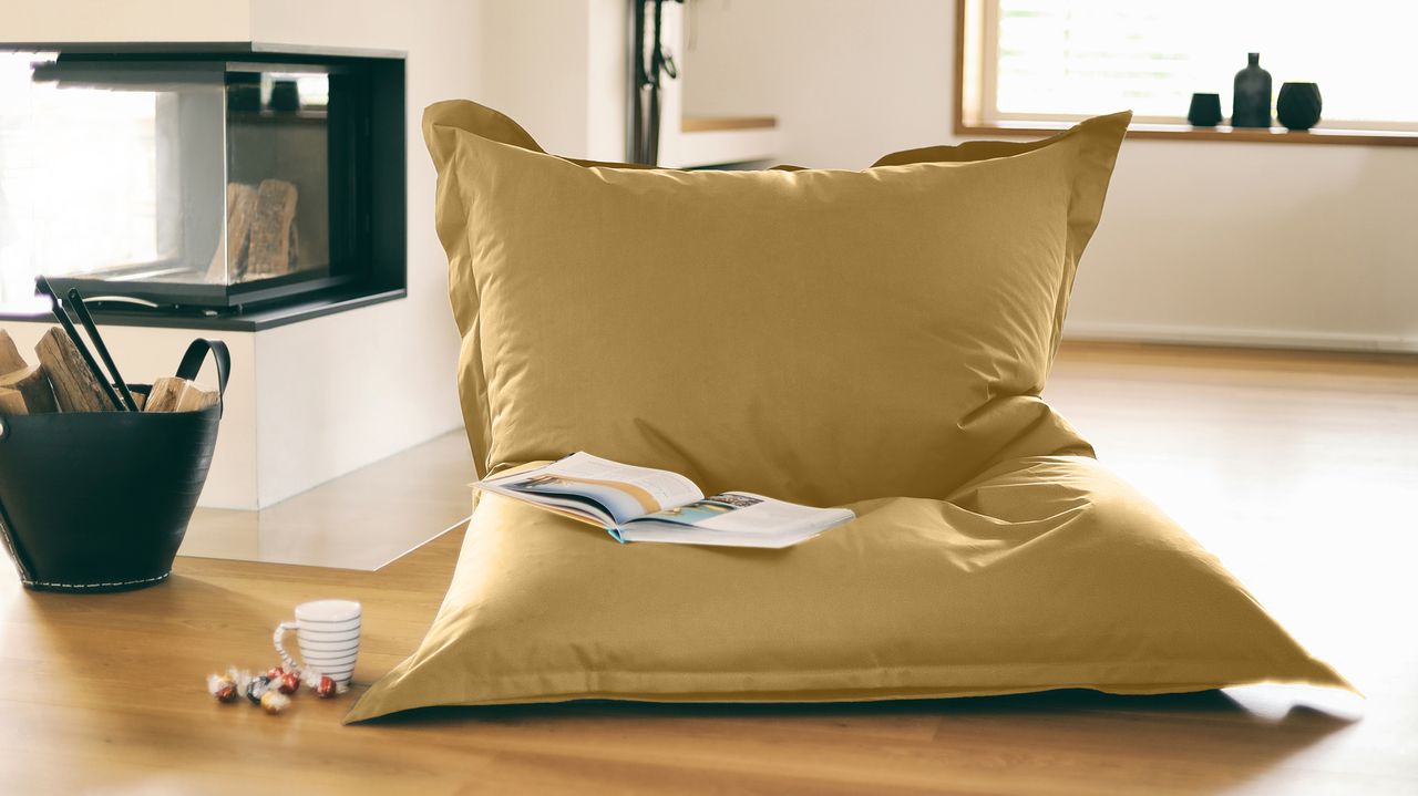 Kinzler Outdoorfähiger Riesensitzsack ca. 140 x 180 cm, Farbe hellbraun