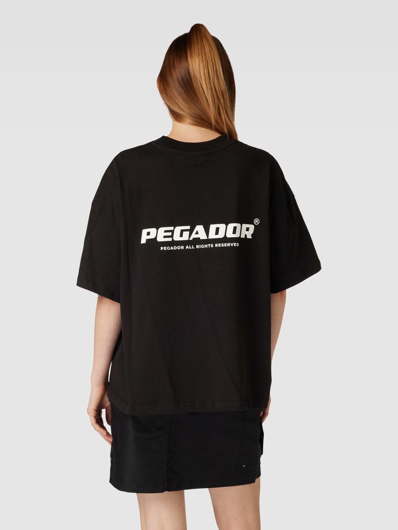 Oversized T-Shirt mit Label-Print Modell 'ARENDAL' in black
