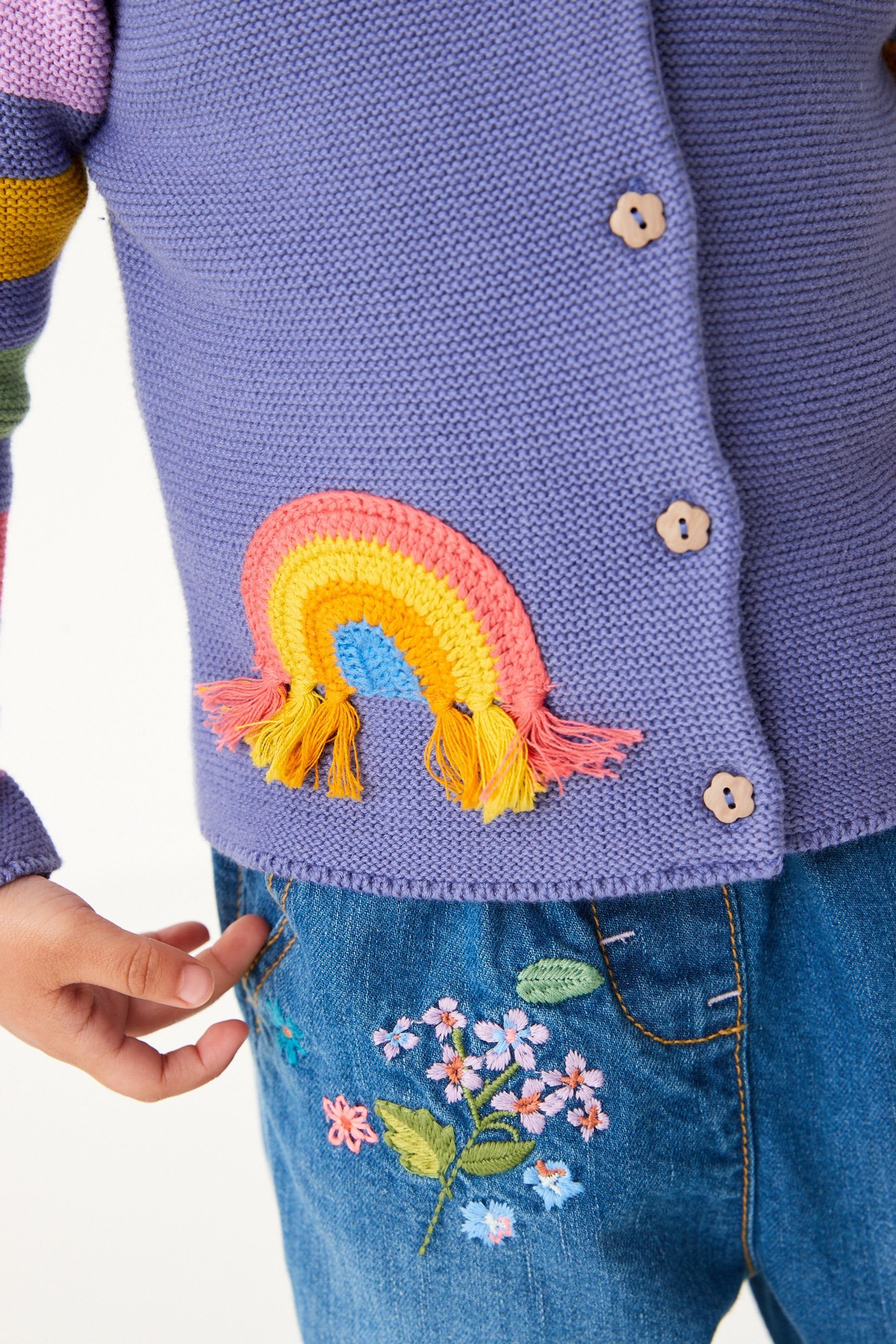 Next Strickjacke Strickjacke mit Charakteren (1-tlg)