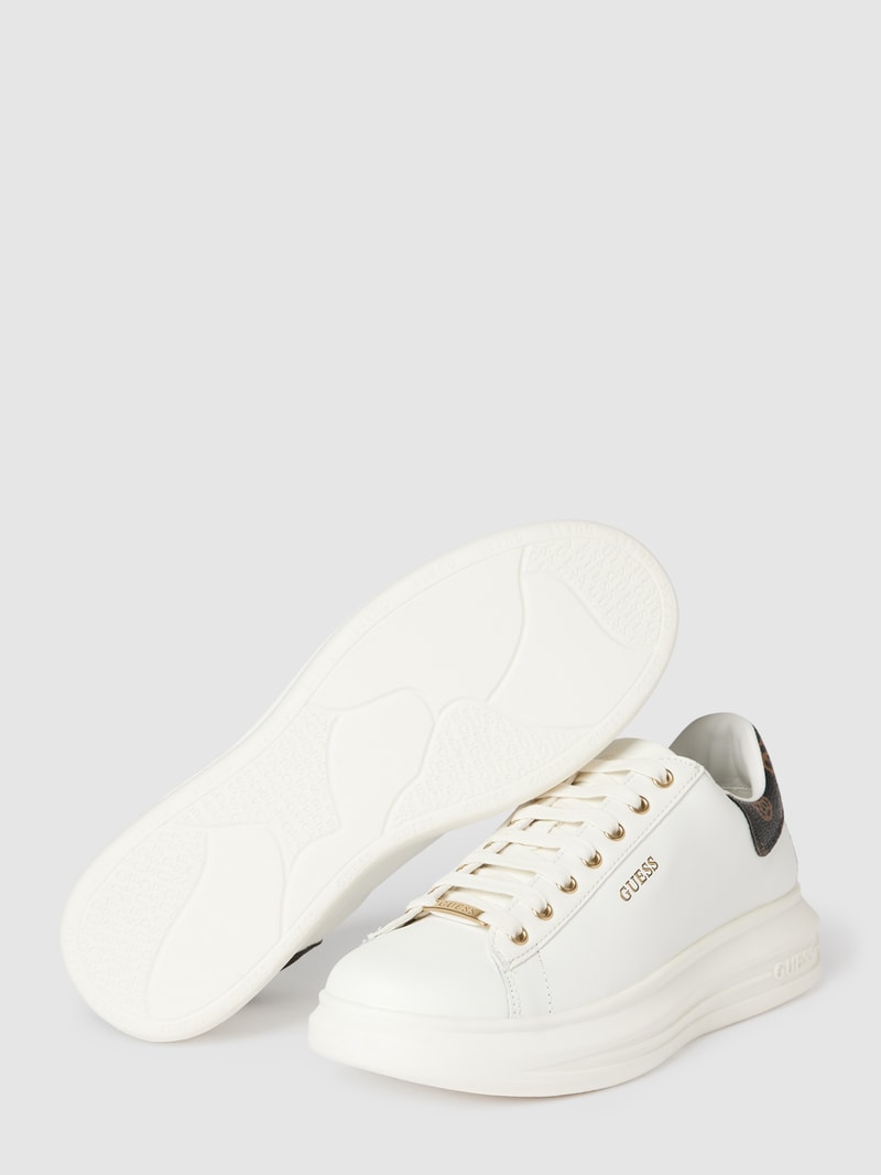 Sneaker mit Label-Print Modell 'VIBO' in weiß