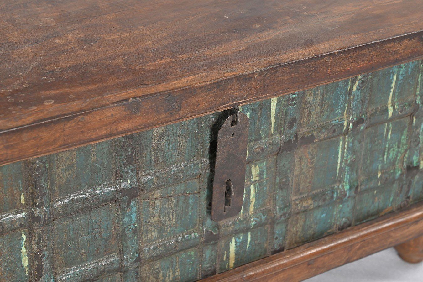 daslagerhaus living Bauernschrank Holztruhe Vintage blau