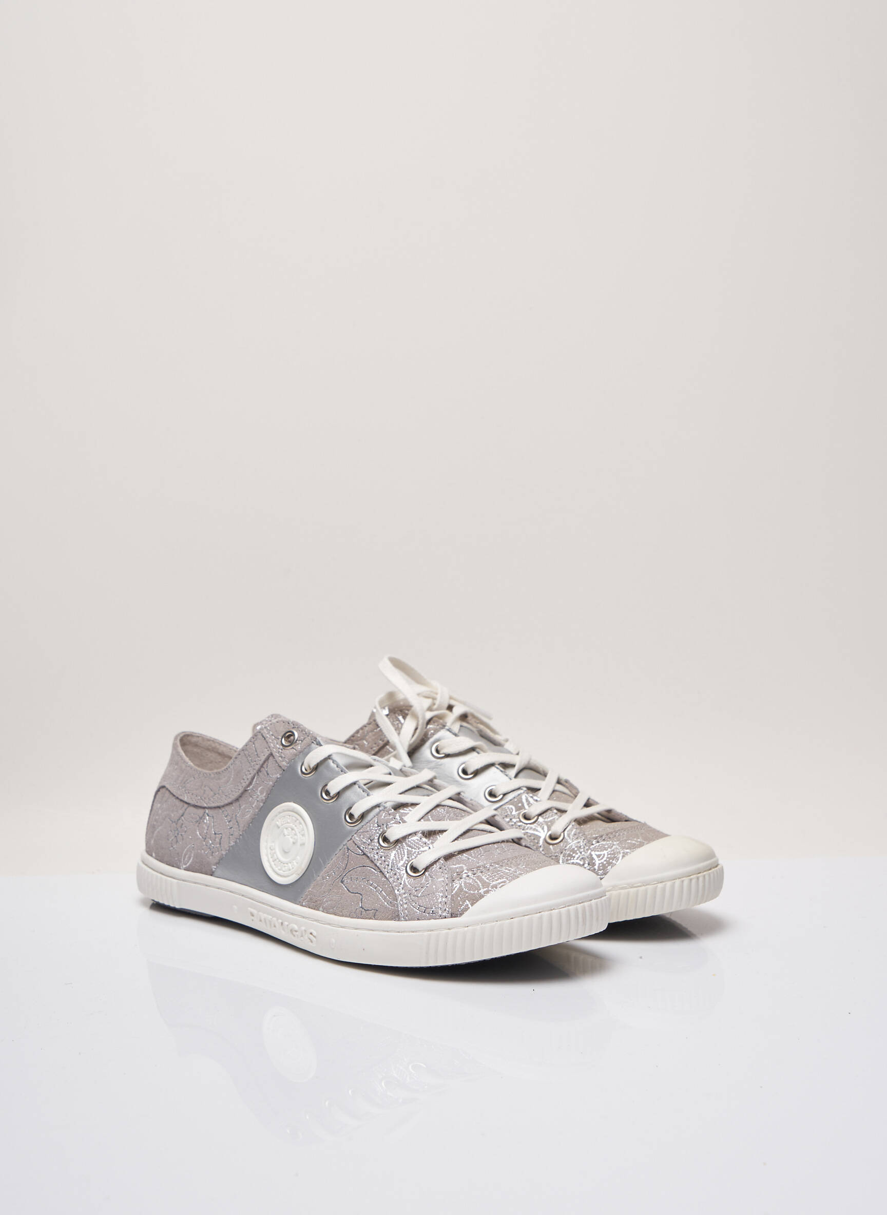 Pataugas Baskets Femme couleur gris