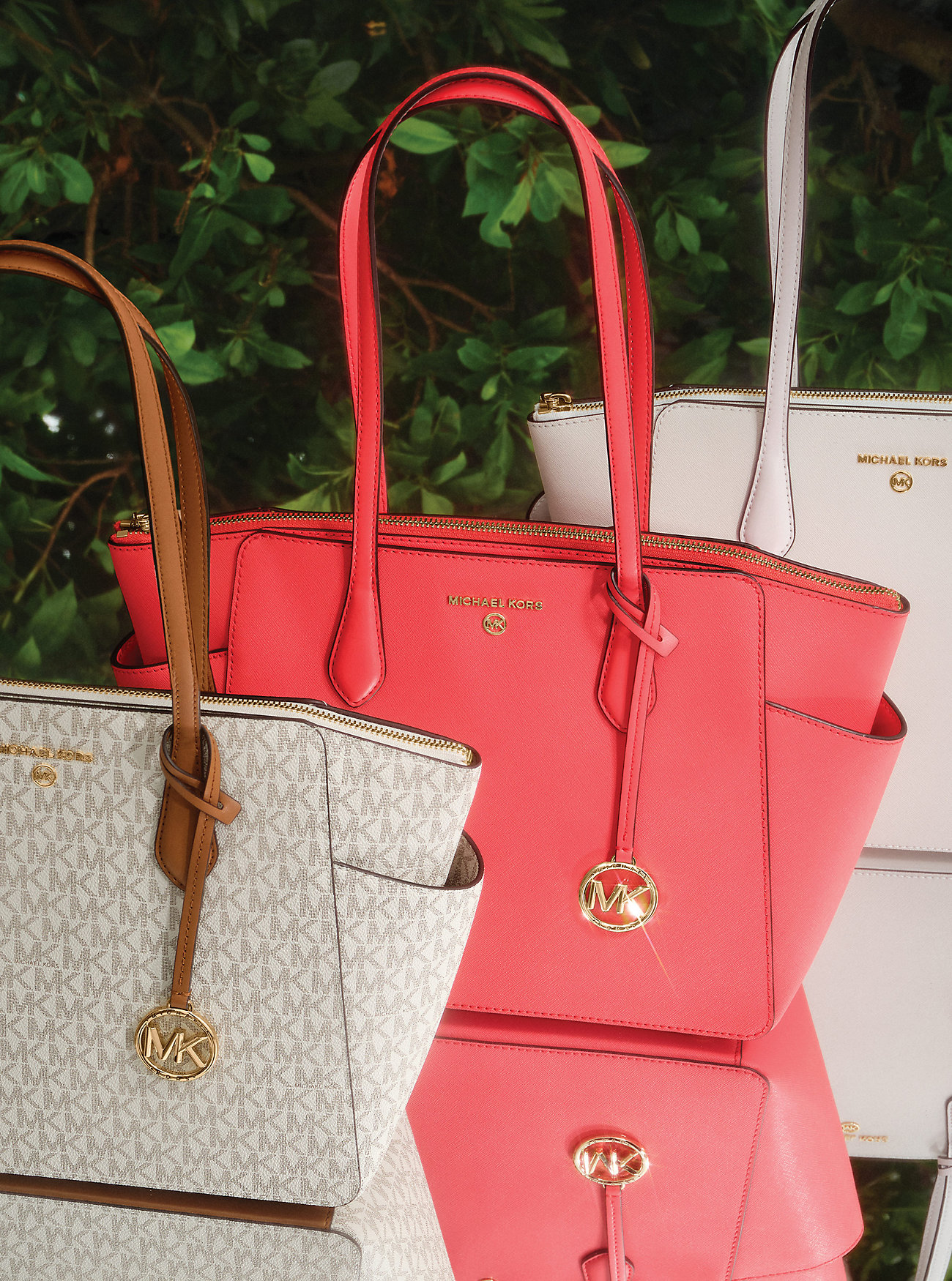 Marilyn Medium Saffiano Leather Tote Bag - OPTIC WHITE