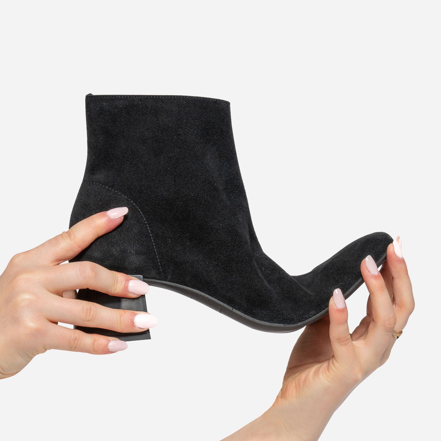 Boots noir éco-conçu en cuir velours