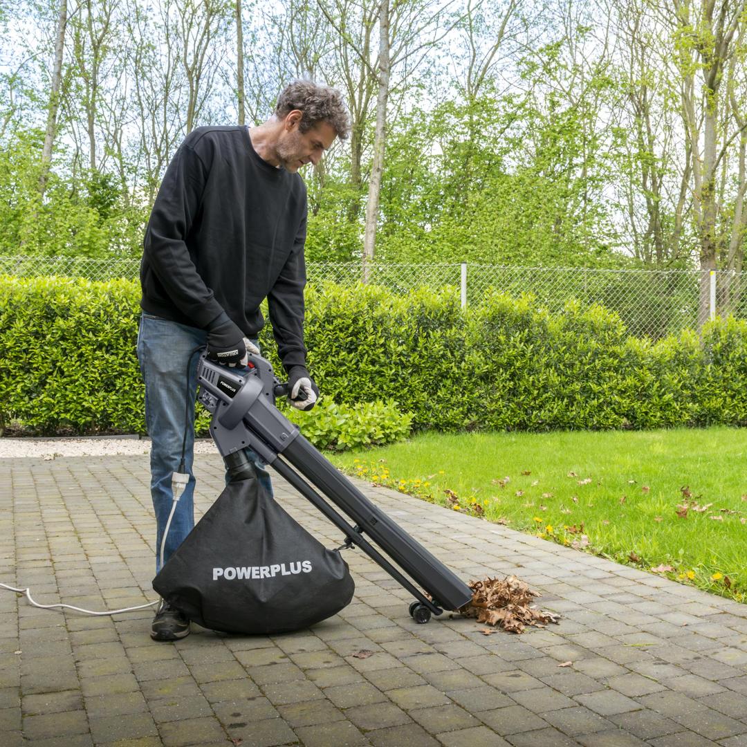 VARO Powerplus Laubsauger/-bläser  3300W
