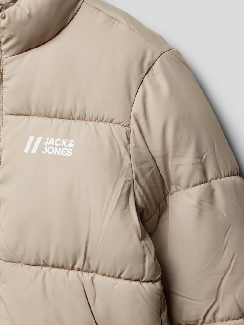 Steppjacke mit Label-Print Modell 'MAX' in stein