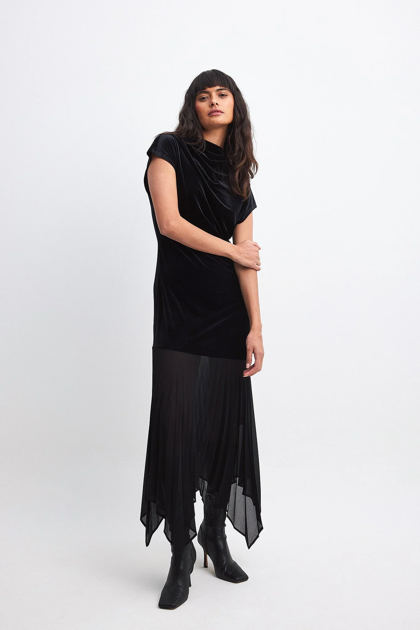 Midikleid mit plissiertem Rock