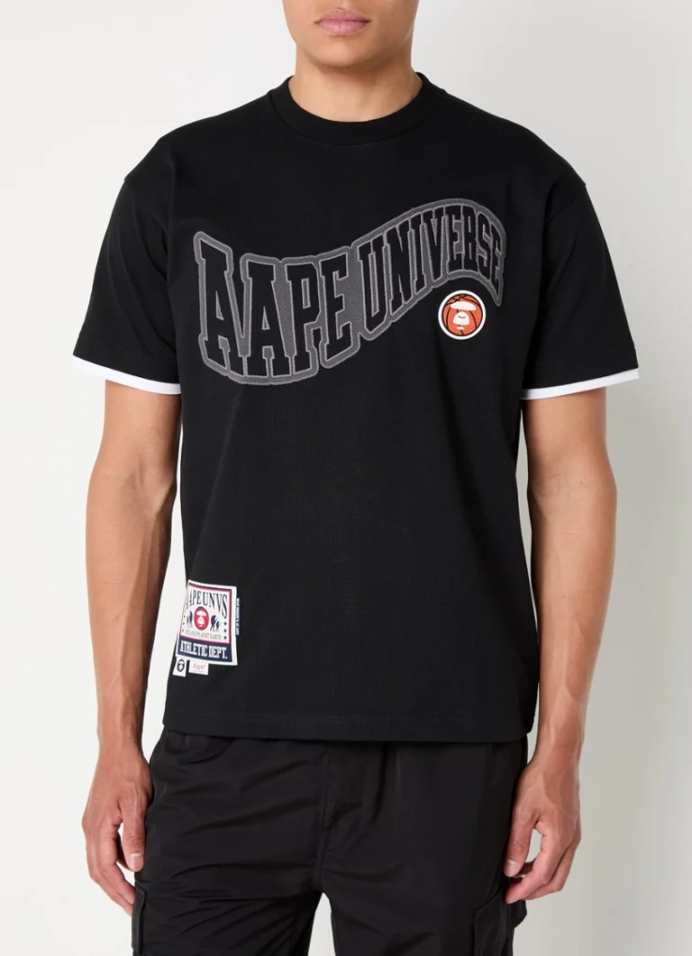 Aape Fancy Wave -t-paita, jossa logobrodeeraus
