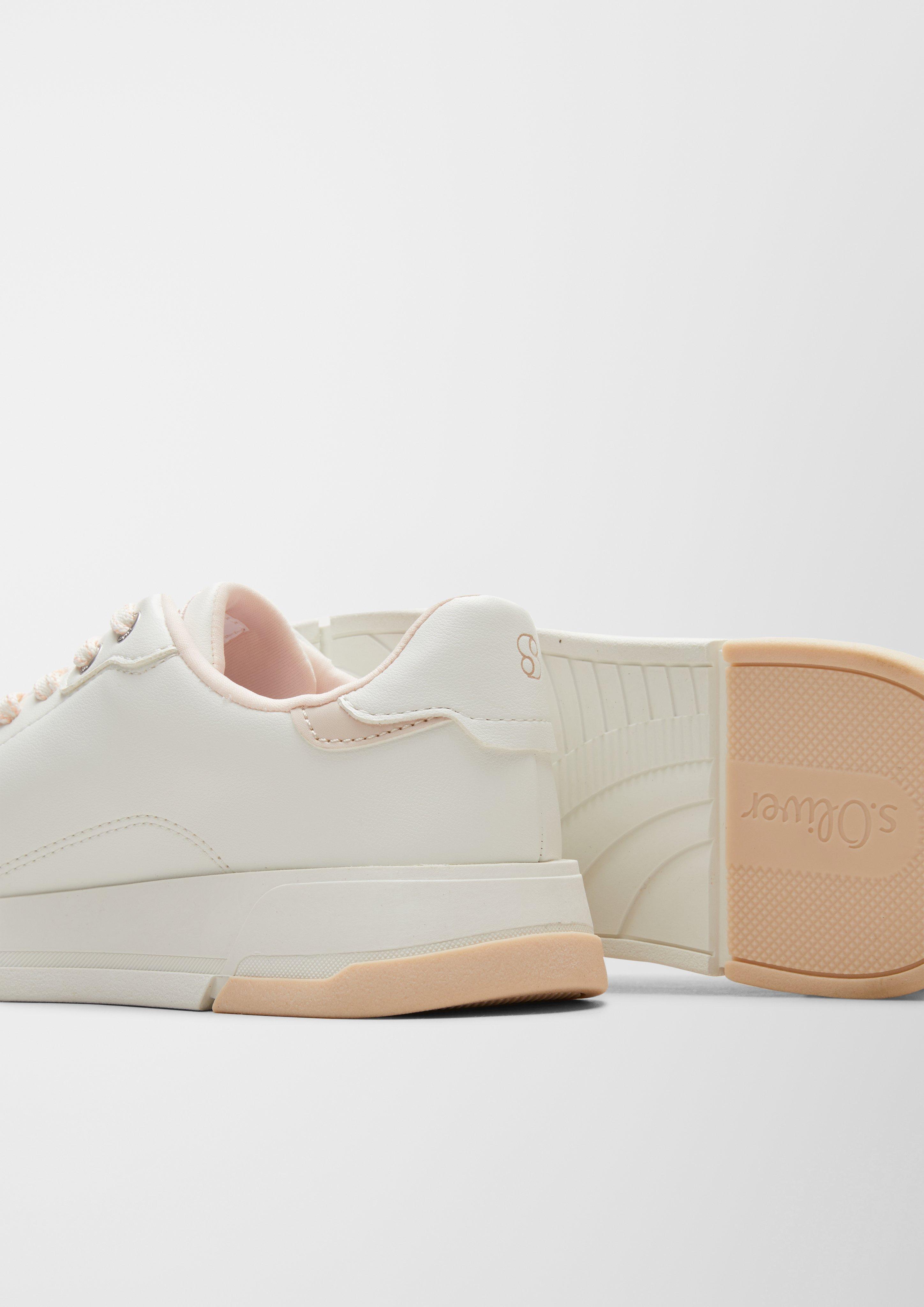Sneaker mit Kontrastsohle  6007322-128