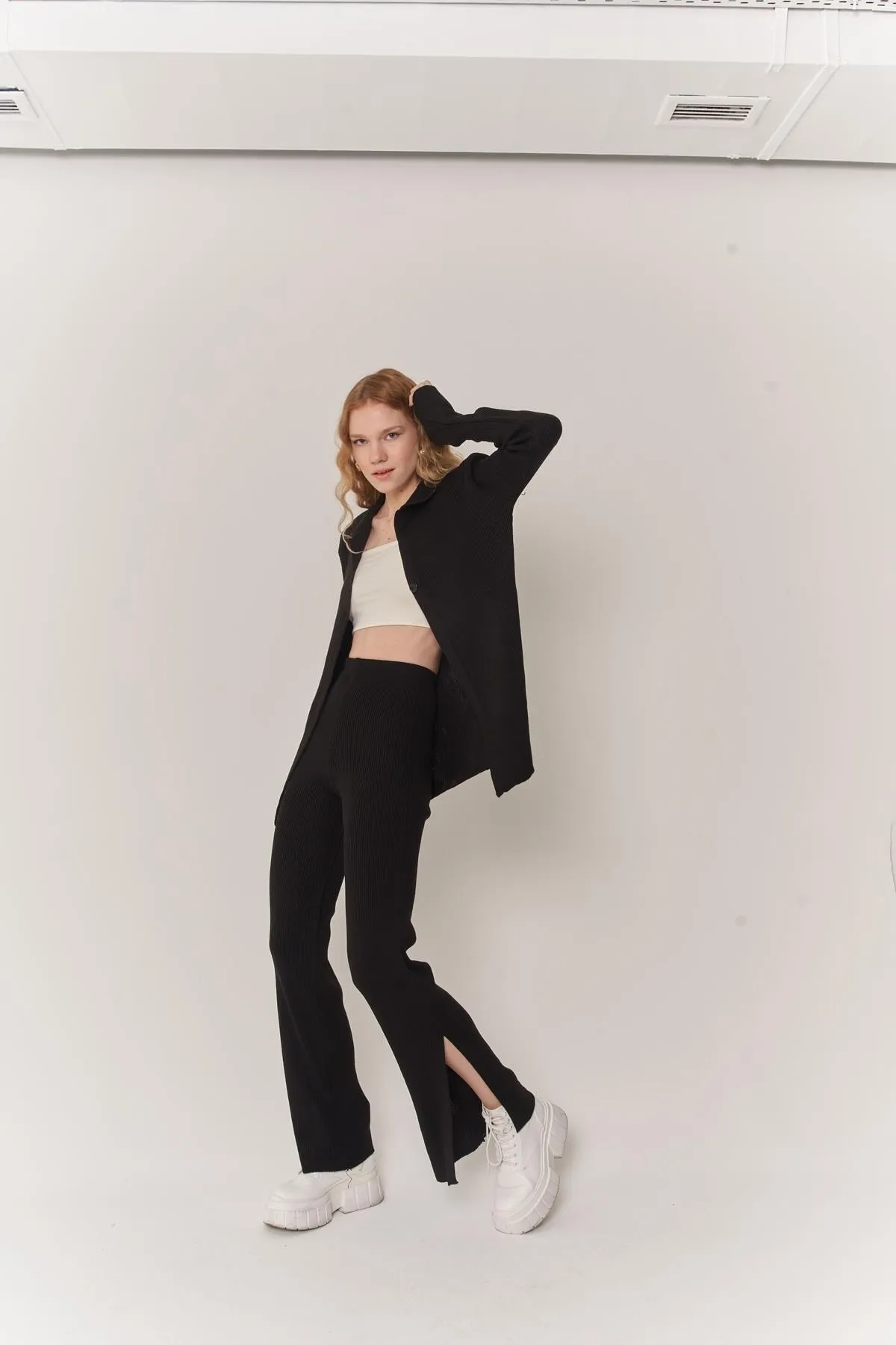 HOLLY LOLLY  Schwarzer Yordle-Anzug mit geknöpfter, lockerer Strickjacke und Hose aus übergroßem Strick für Damen