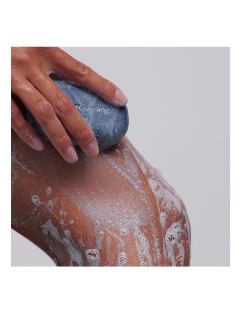 Săpun exfoliant cu cărbune Humanrace Energy - lichaamsscrub