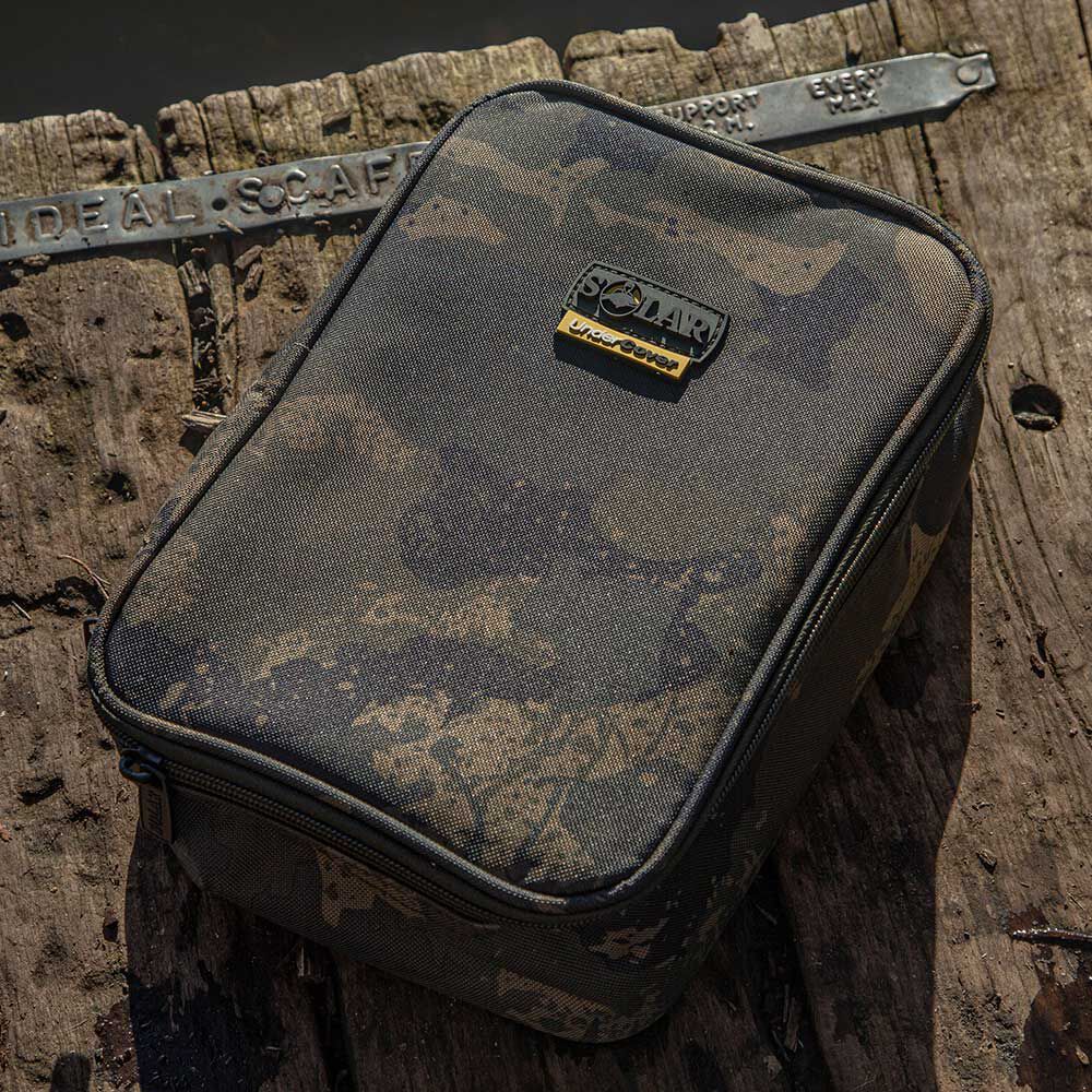 Ampia custodia mimetica Solar Undercover per accessori