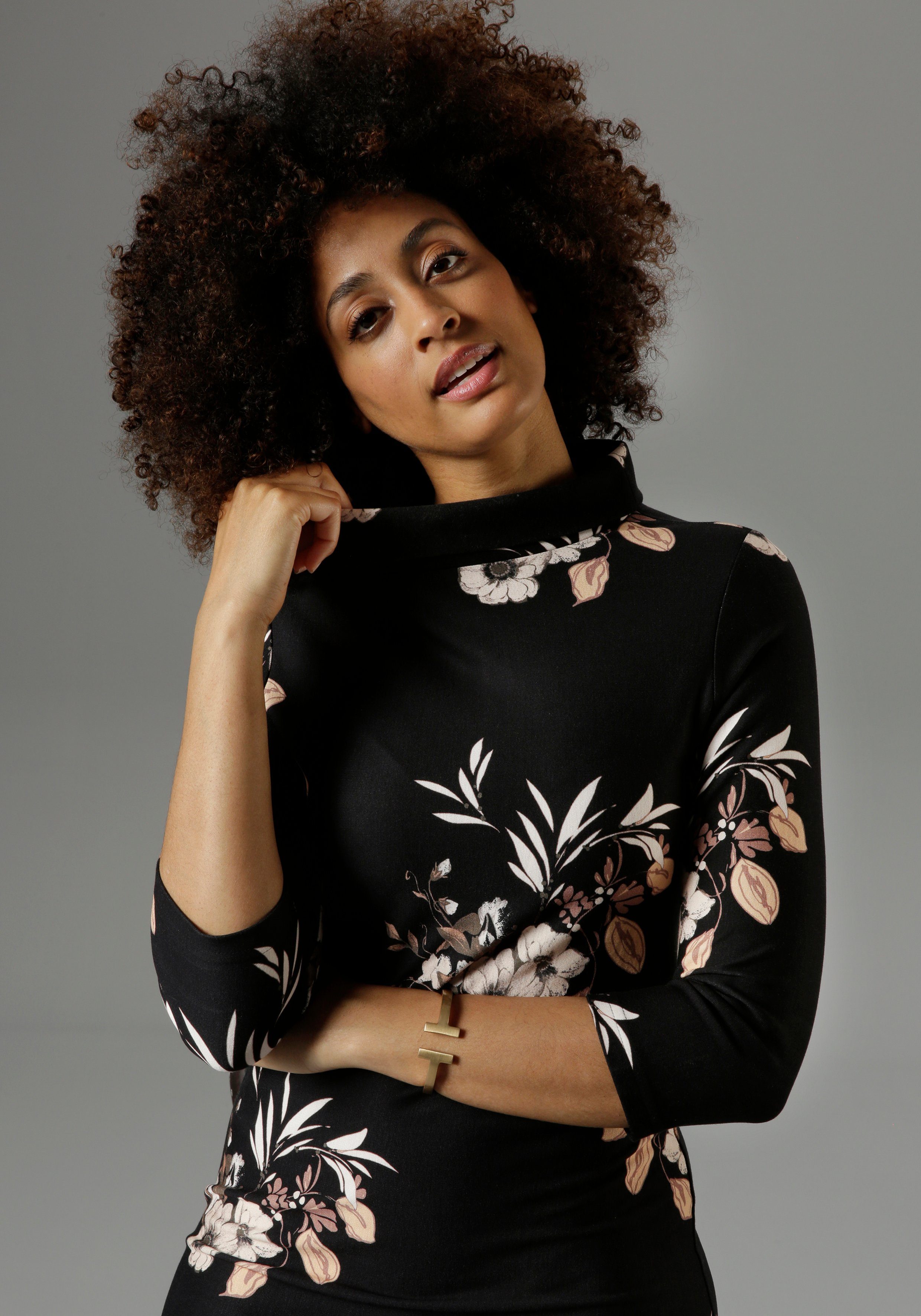 Aniston SELECTED Jerseykleid mit weitem Stehkragen