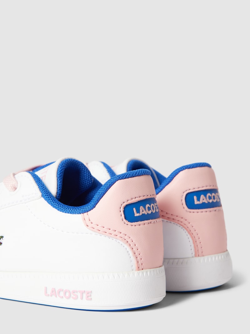 Sneaker mit Logo-Stickerei in weiß