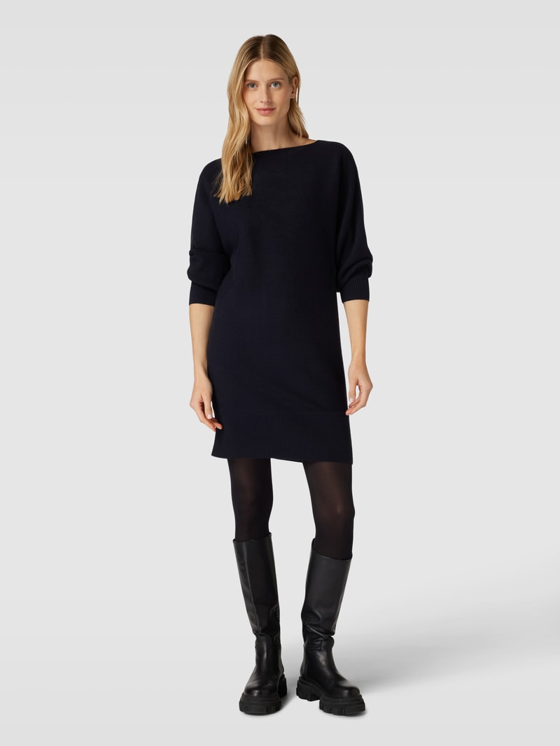Knielanges Strickkleid aus Viskose-Mix mit U-Boot-Ausschnitt in marineblau