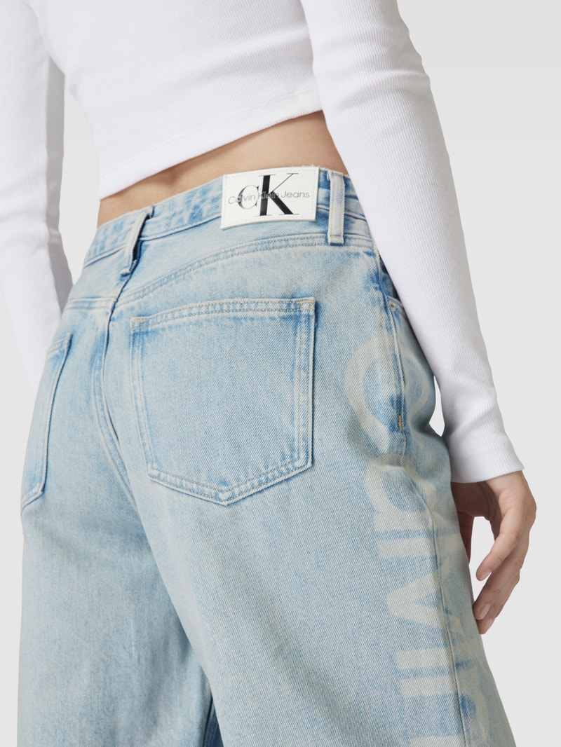 Straight Leg Jeans im 5-Pocket-Design Modell '90 S STRAIGHT' in hellblau