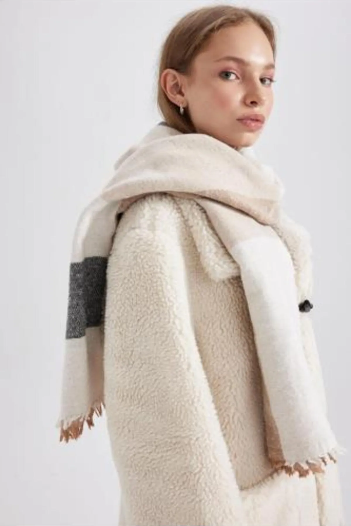 DeFacto  Strickschal für Damen