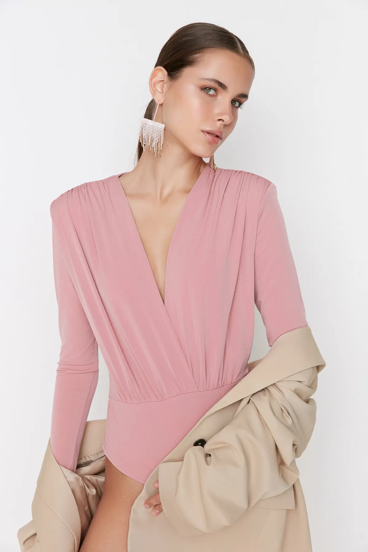 Trendyol Collection  Dried Rose Zweireihiger Strick-Body mit V-Kragen TPRAW22BD0161