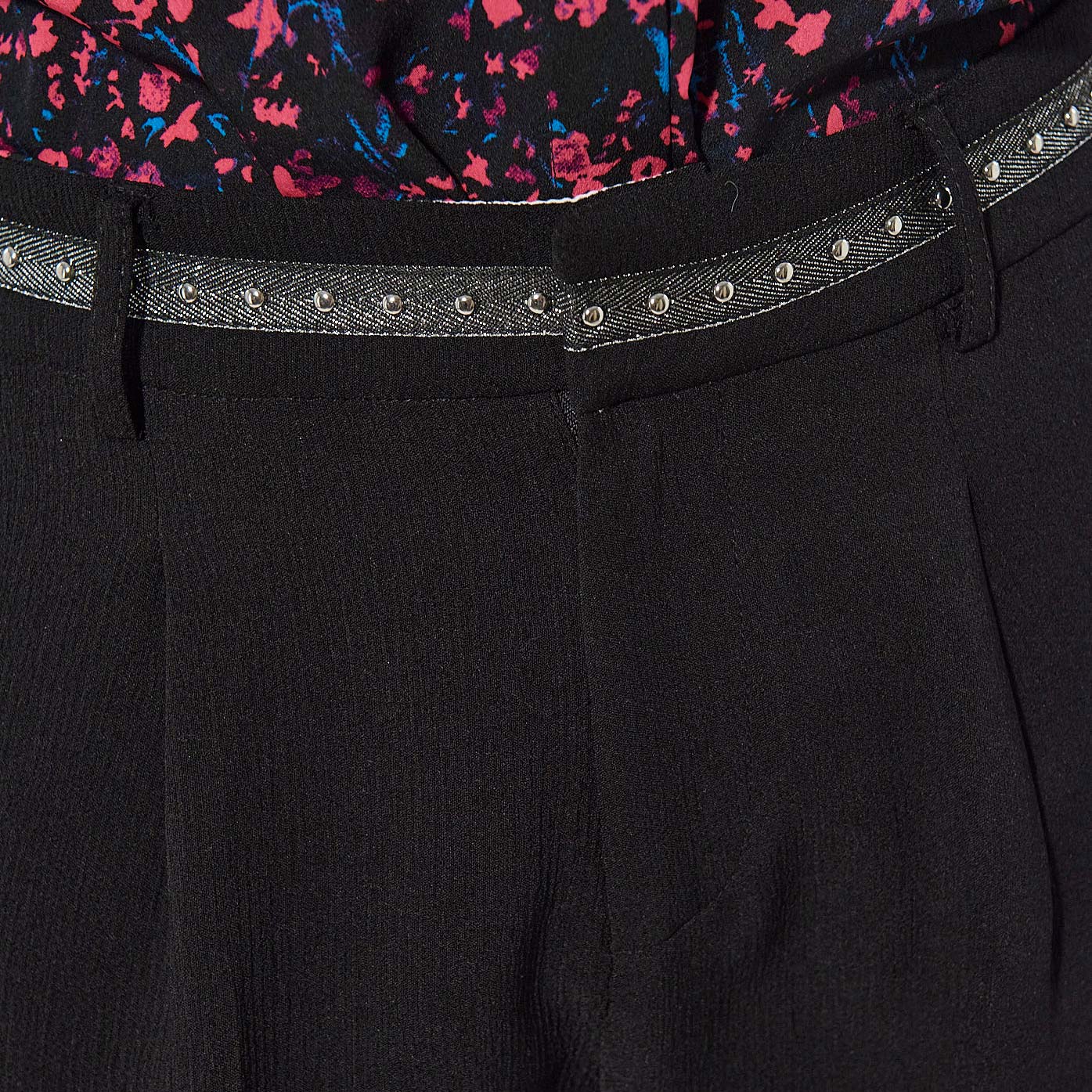 PEACE  Pantalon noir Femme