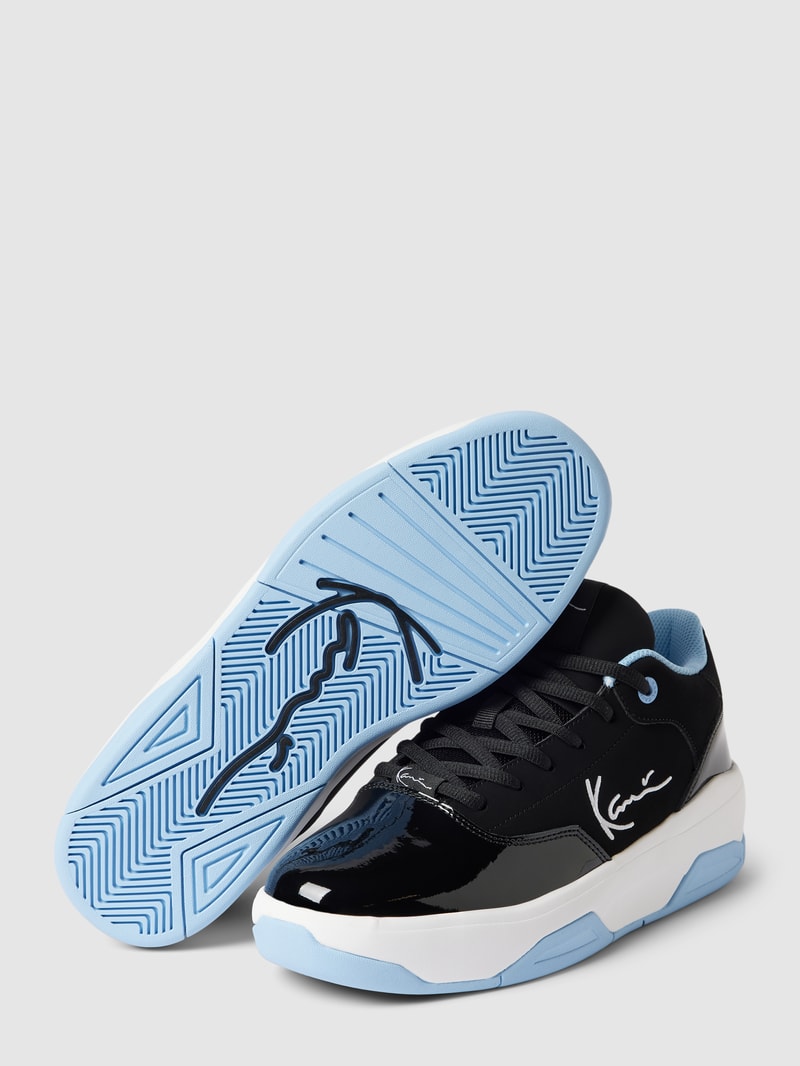 Plateau-Sneaker mit Label-Details in black