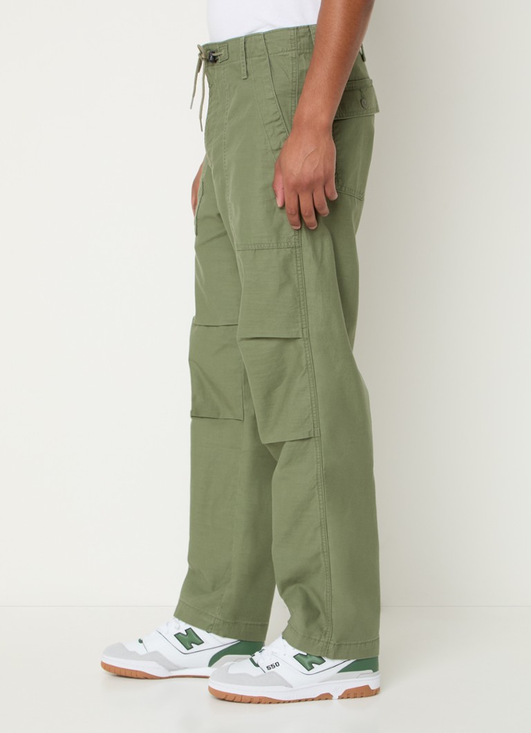 Pantaloni cargo Levi's cu croi larg și buzunare laterale