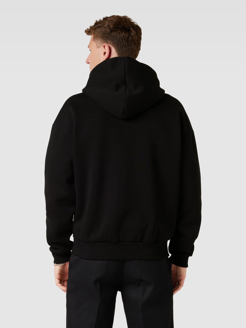 Sweatjacke mit Kapuze in schwarz