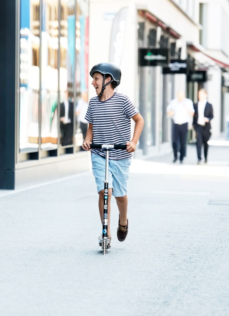 Micro Step Sprite scooter with LED lighting in the wheels