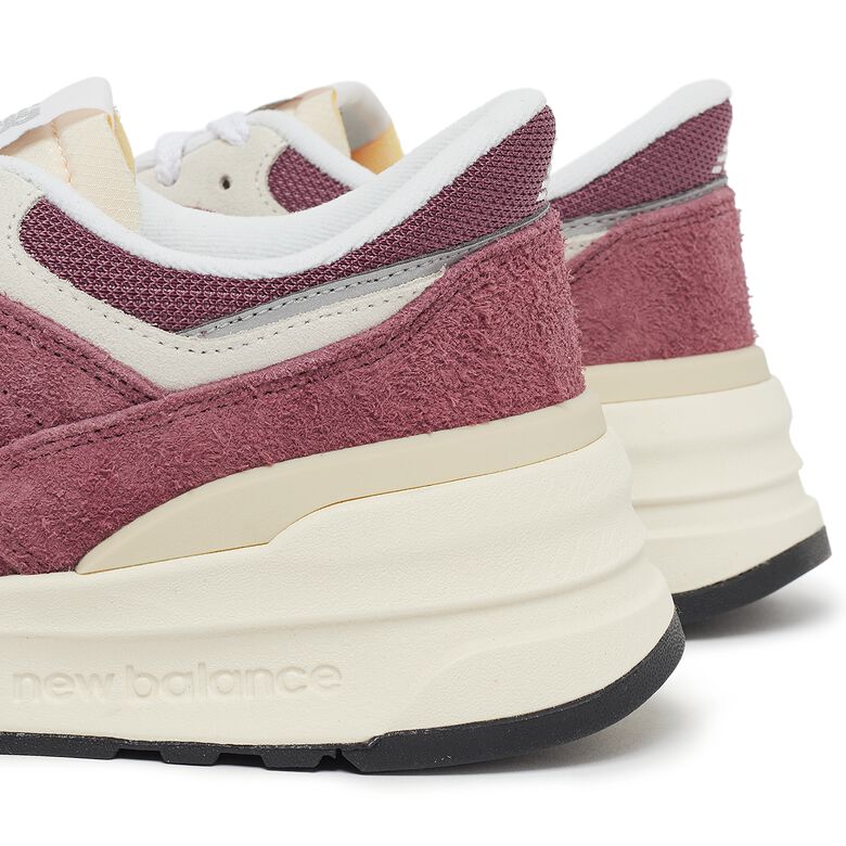 New Balance U997RCC washed burgundy