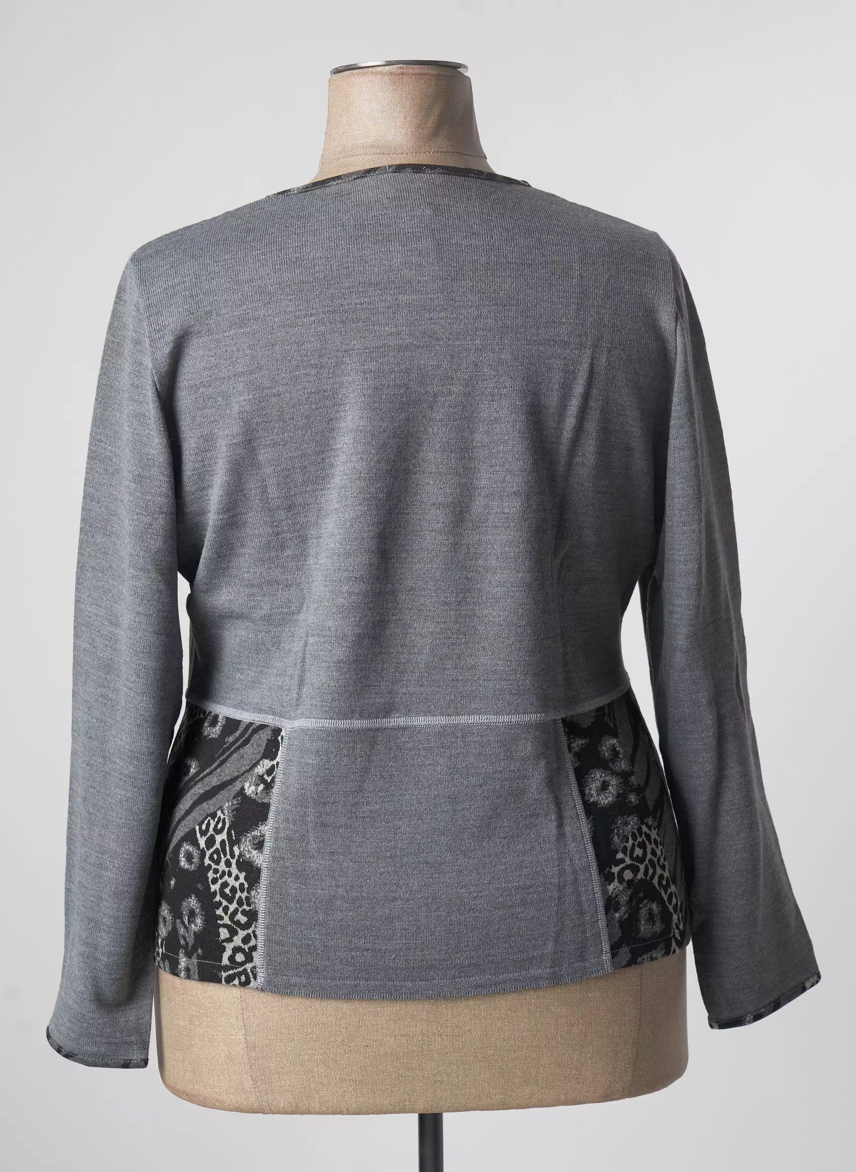 Guy Dubouis Pulls Femme couleur gris