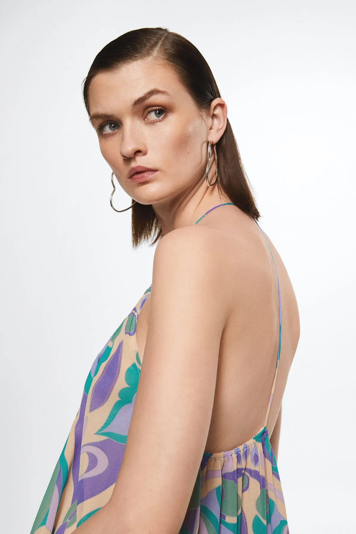 MANGO  Grünes Damenkleid 37021299