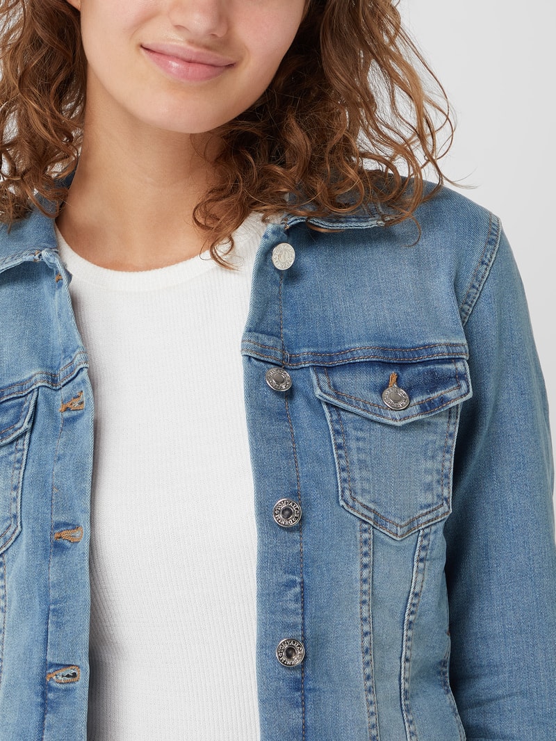 Jeansjacke im Used-Look in jeans