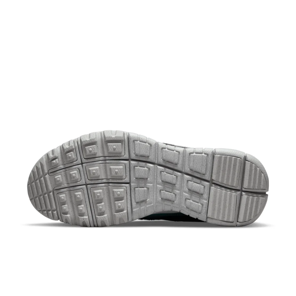 Nike Free Terra Vista CZ1757-002 / schwarz