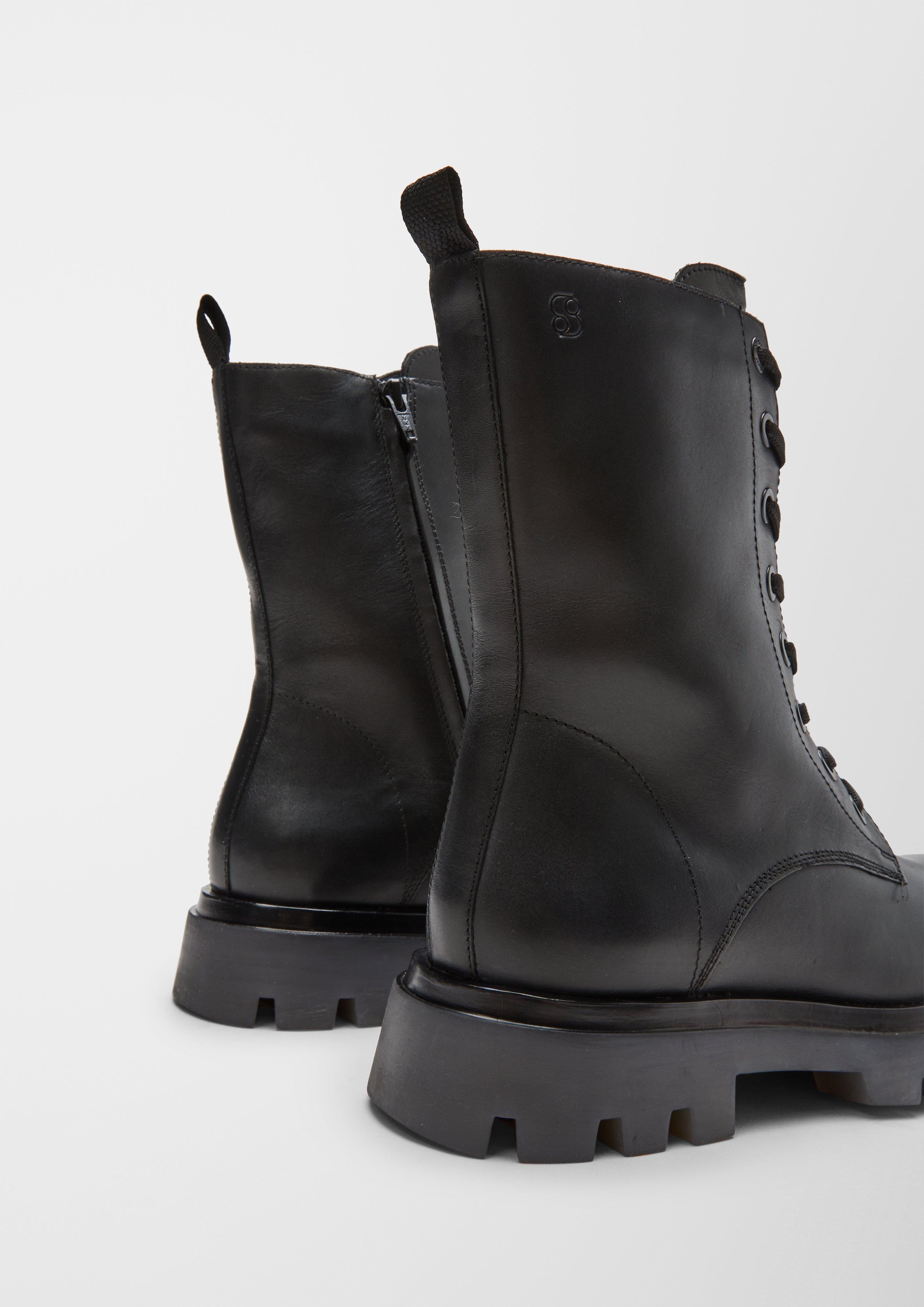 Gefütterte Stiefel aus Leder  6006601-001