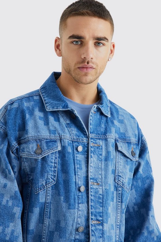 Kastige Camouflage Jeansjacke mit Laser-Print