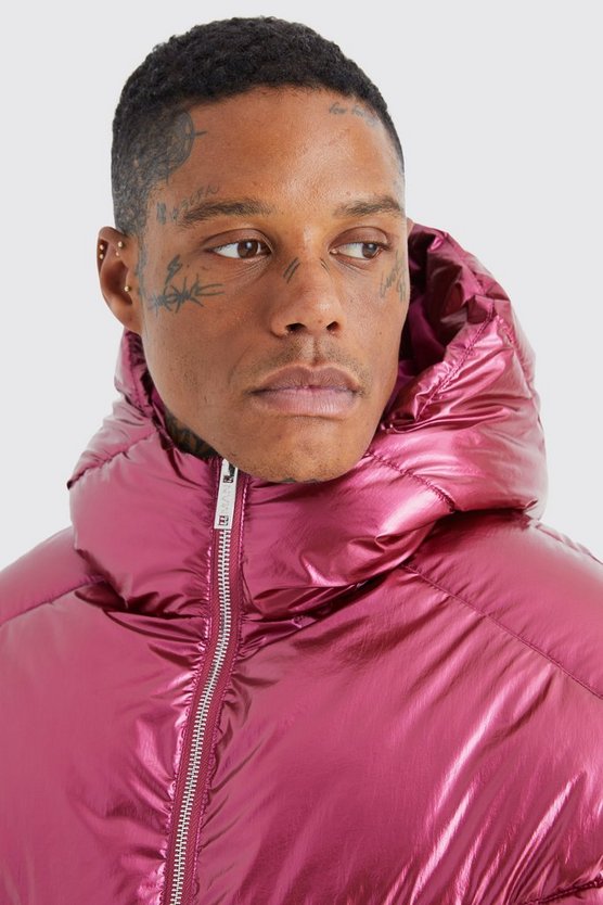 Glänzende Steppjacke mit Kapuze