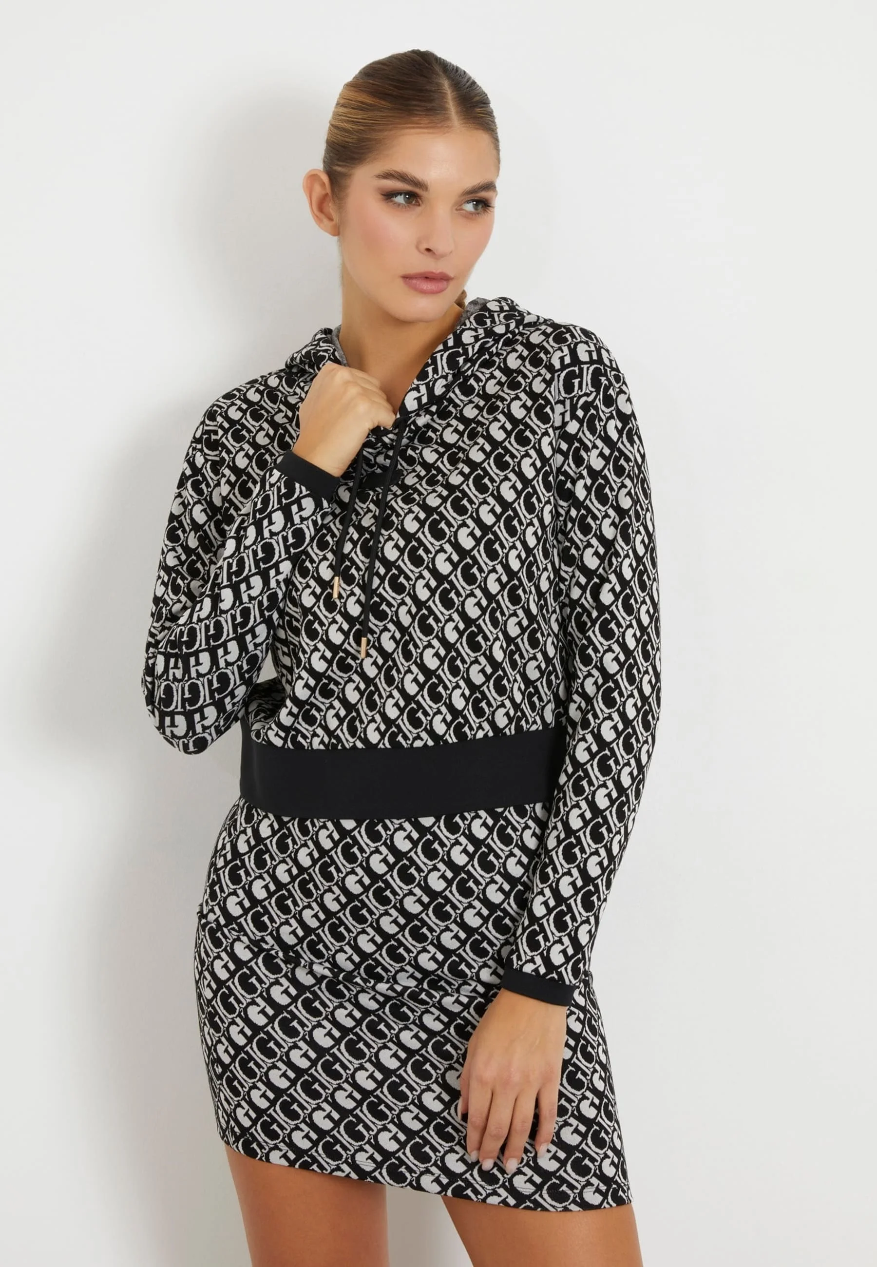 Sudadera con capucha Guess CROPPED GJ-LOGO