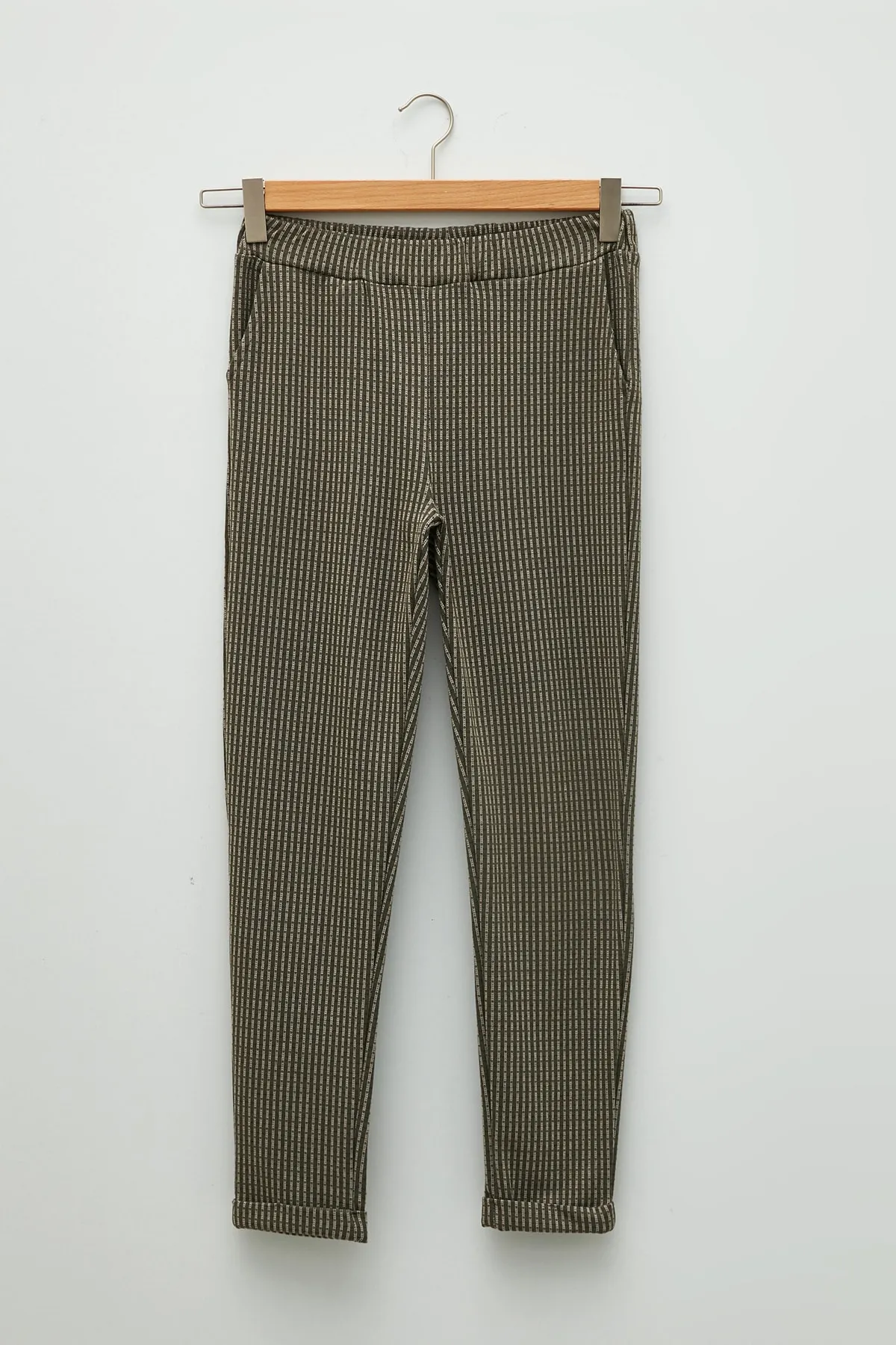 LC Waikiki  Jogginghose - Khaki - Relaxed