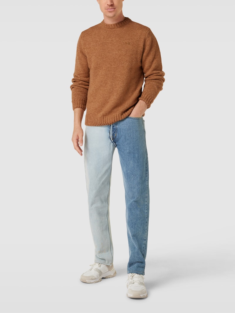 Strickpullover mit gerippten Abschlüssen in haselnuss braun