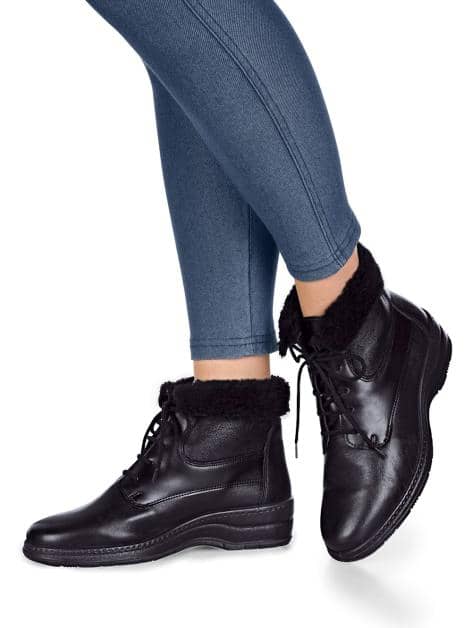 Schnürstiefelette mit umschlagbarem Fellkragen
