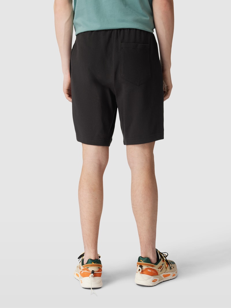 Sweatshorts mit Label-Stitching Modell 'CLASSICS' in schwarz