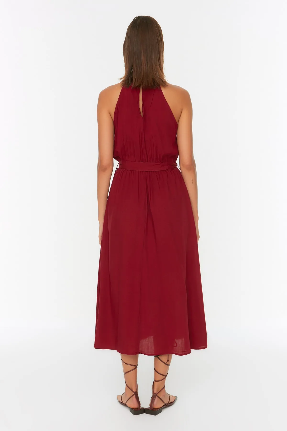 Trendyol Collection  Burgunderrotes Webkleid mit Gürtel TWOSS19EL0155