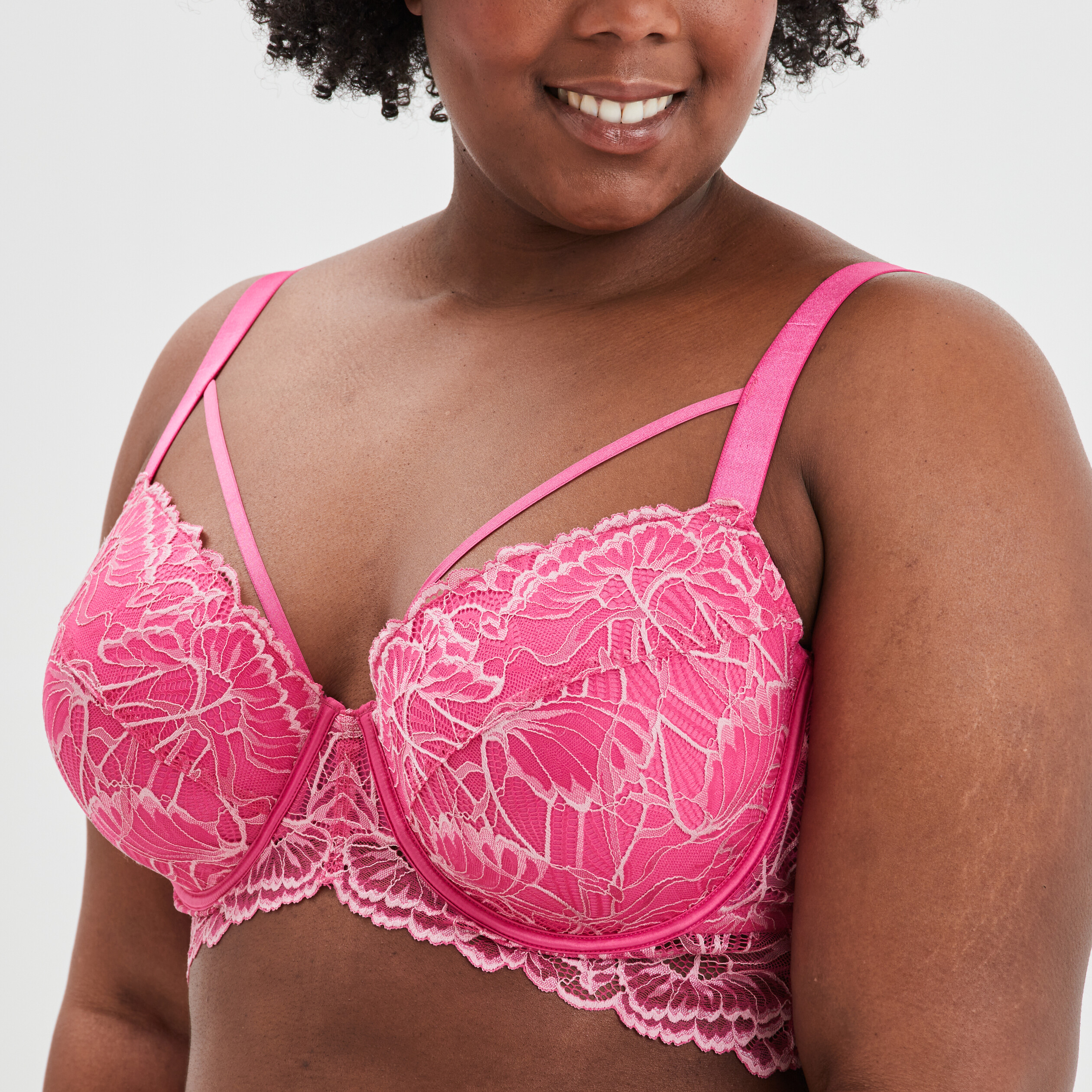 Soutien-gorge emboîtant dentelle rose fushia femme grande taille | La Halle