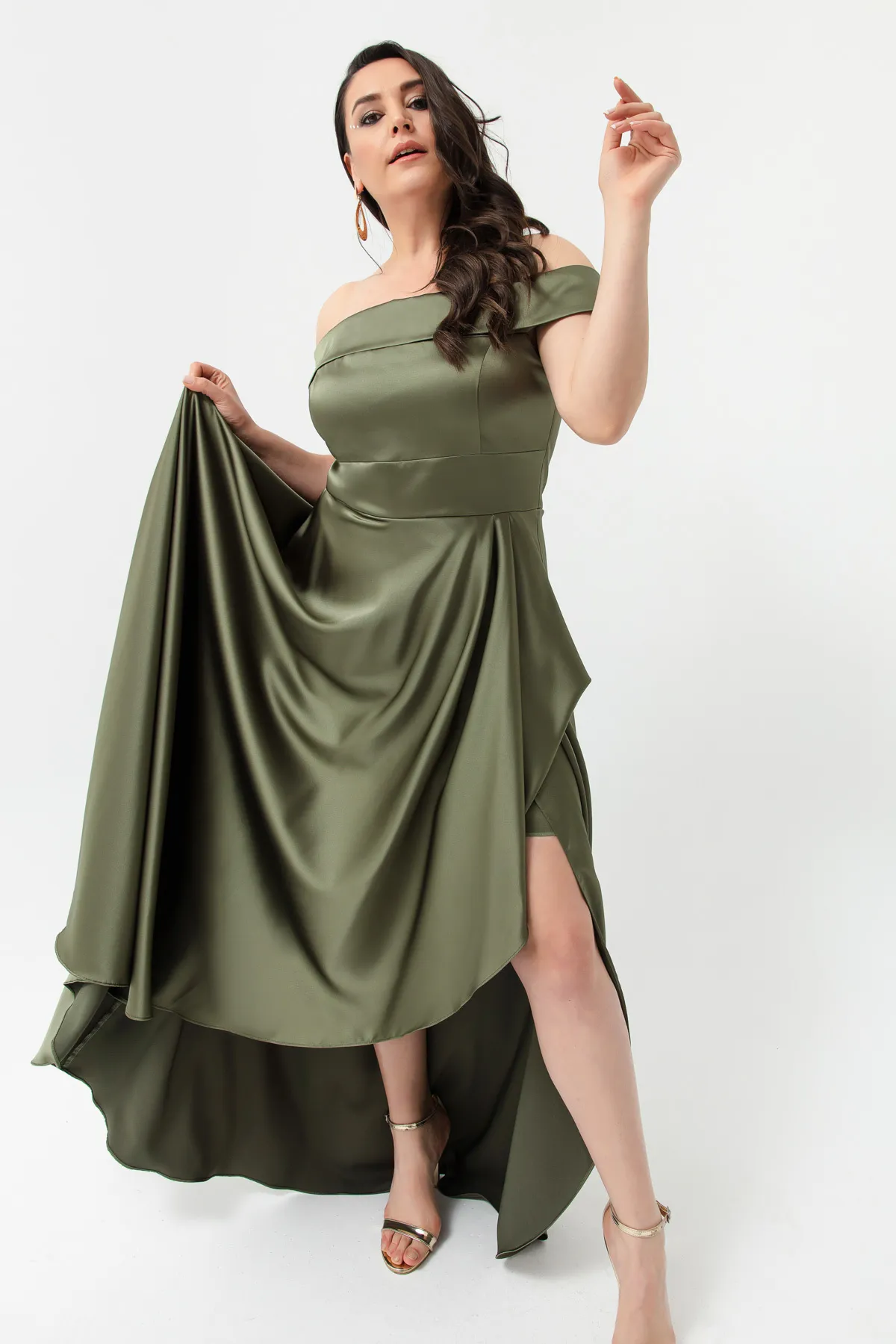 Lafaba  Khakifarbenes Abendkleid und Abschlusskleid aus Satin für Damen in großen Größen mit U-Boot-Ausschnitt