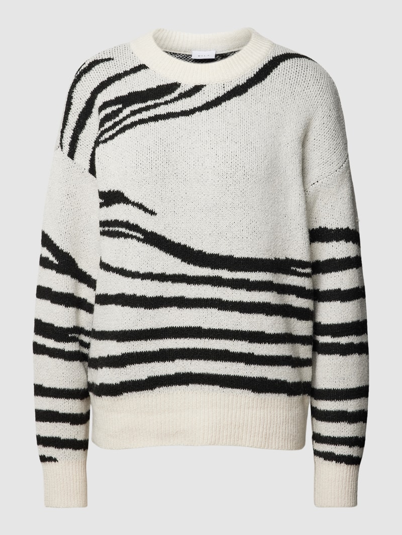 Strickpullover mit überschnittenen Schultern Modell 'ALIRA' in offwhite
