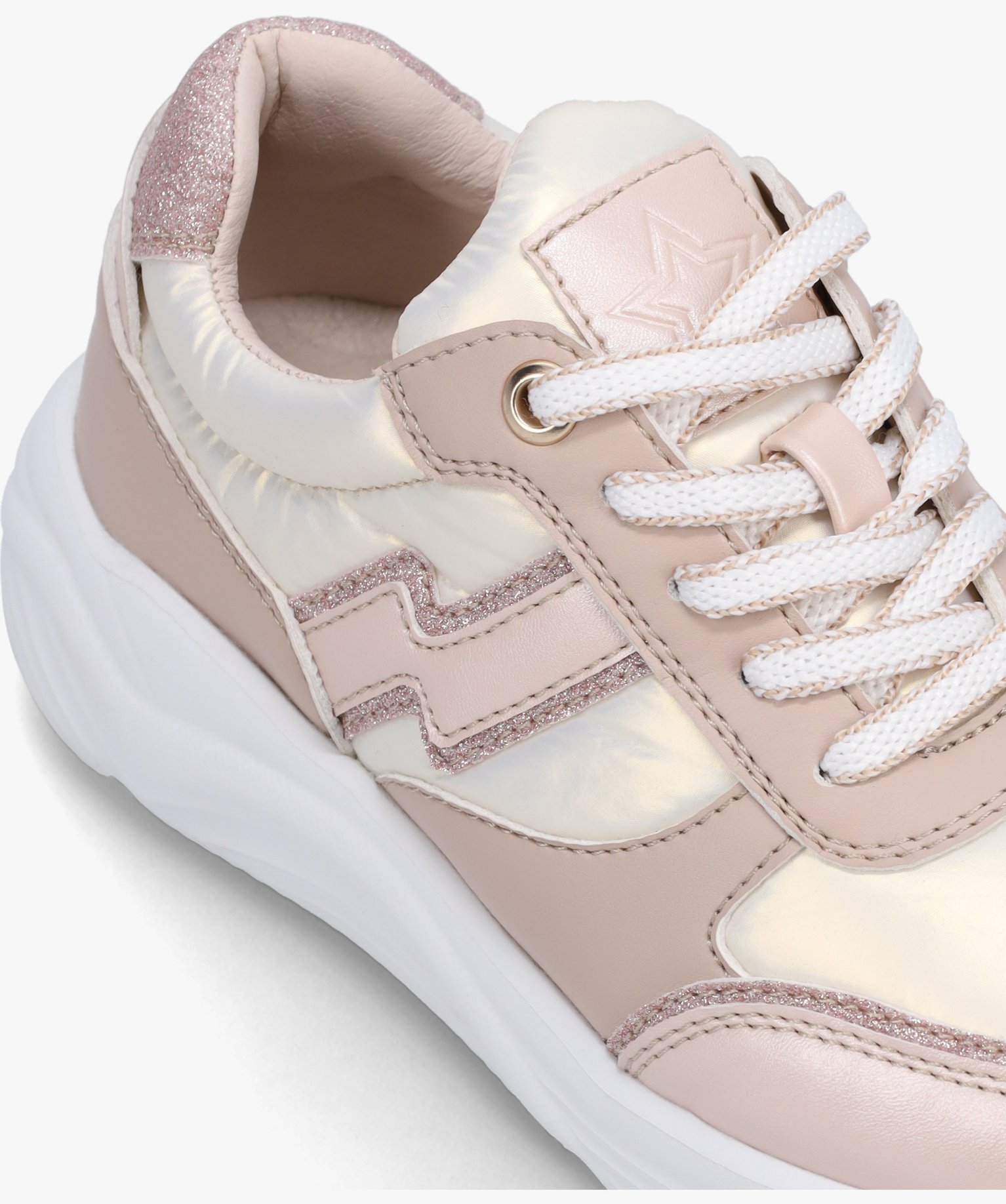 Baskets fille légères à lacets dessus toile satinée et i... rose | GEMO