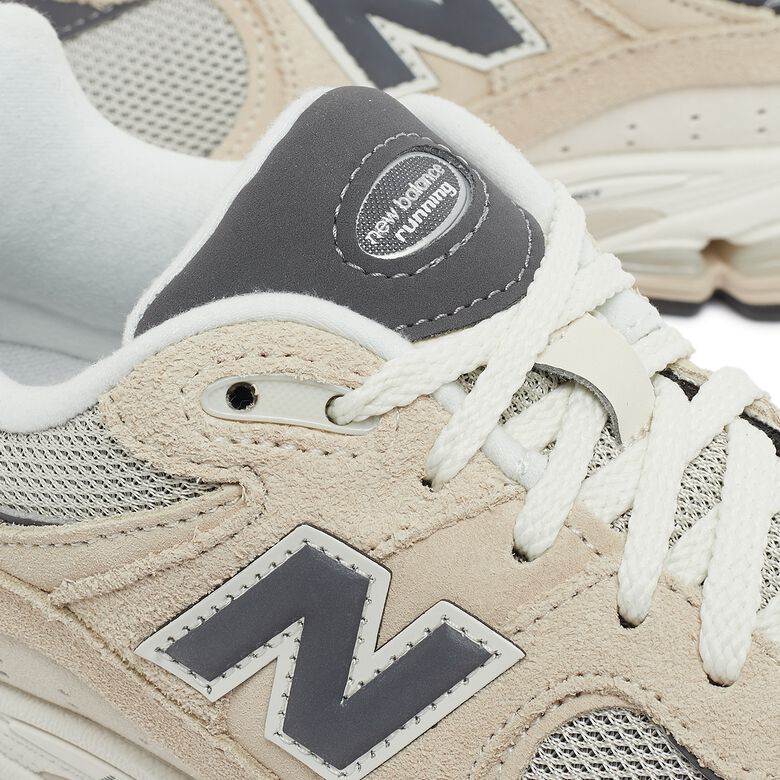 New Balance M2002RFA sandstone