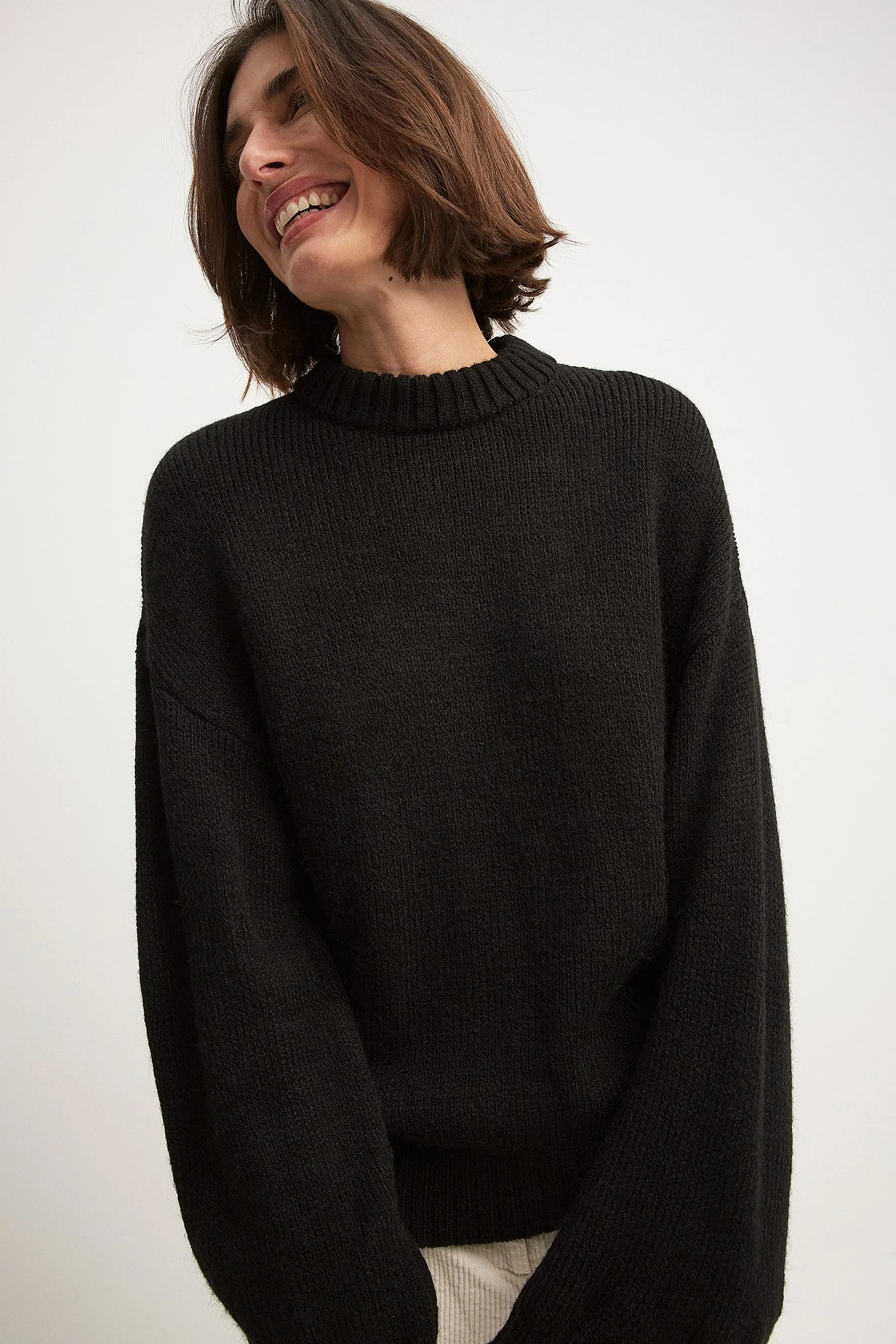 Rundhalsausschnitt Strickpullover