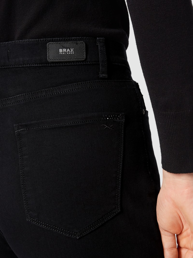 Jeans in gerader Passform mit Stretch-Anteil Modell 'STYLE.CAROLA' in schwarz