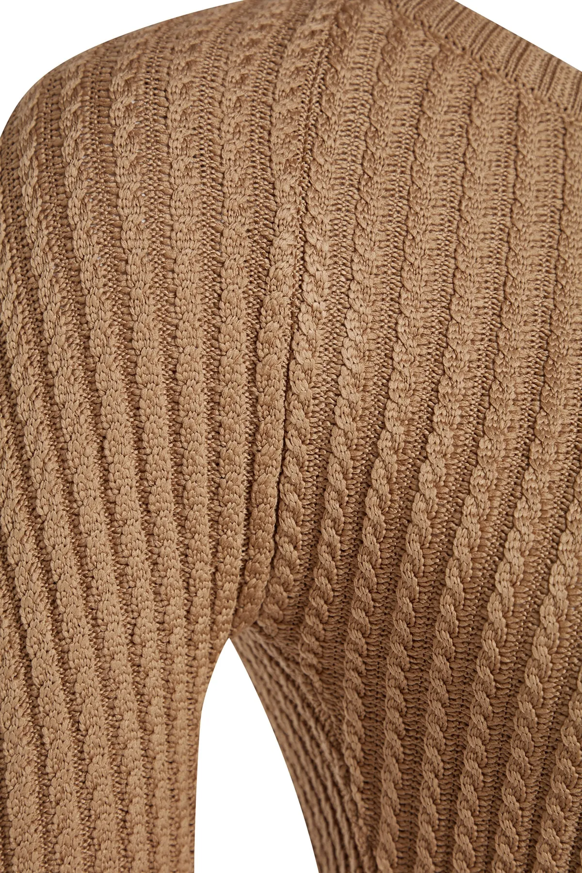 Trendyol Collection  Kurzer Strickpullover mit Rundhalsausschnitt in Kamel TWOAW24KZ00765