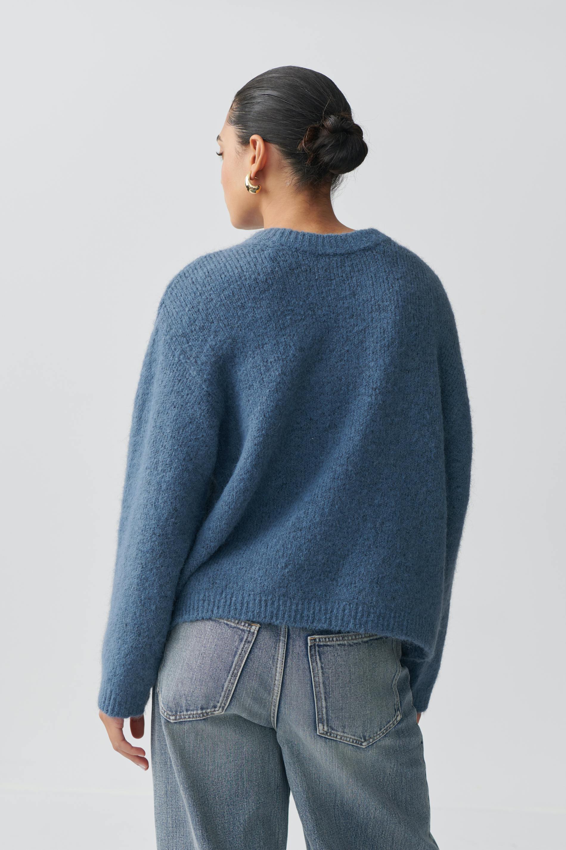 Boxy knitted sweater
